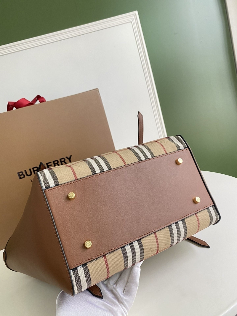 Bv*b*rry shopping bags